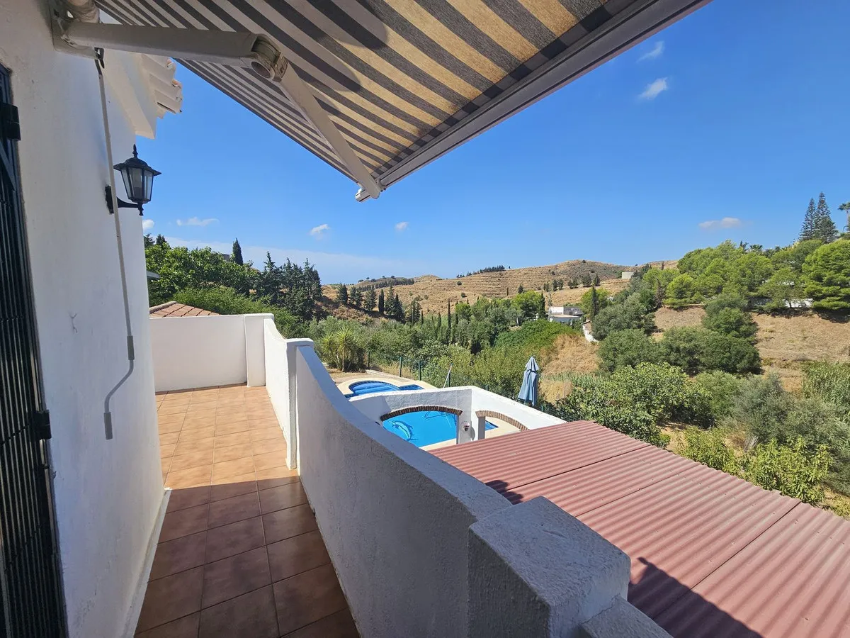 5595ba8c-b91a-452c-bd63-66fdfd631206