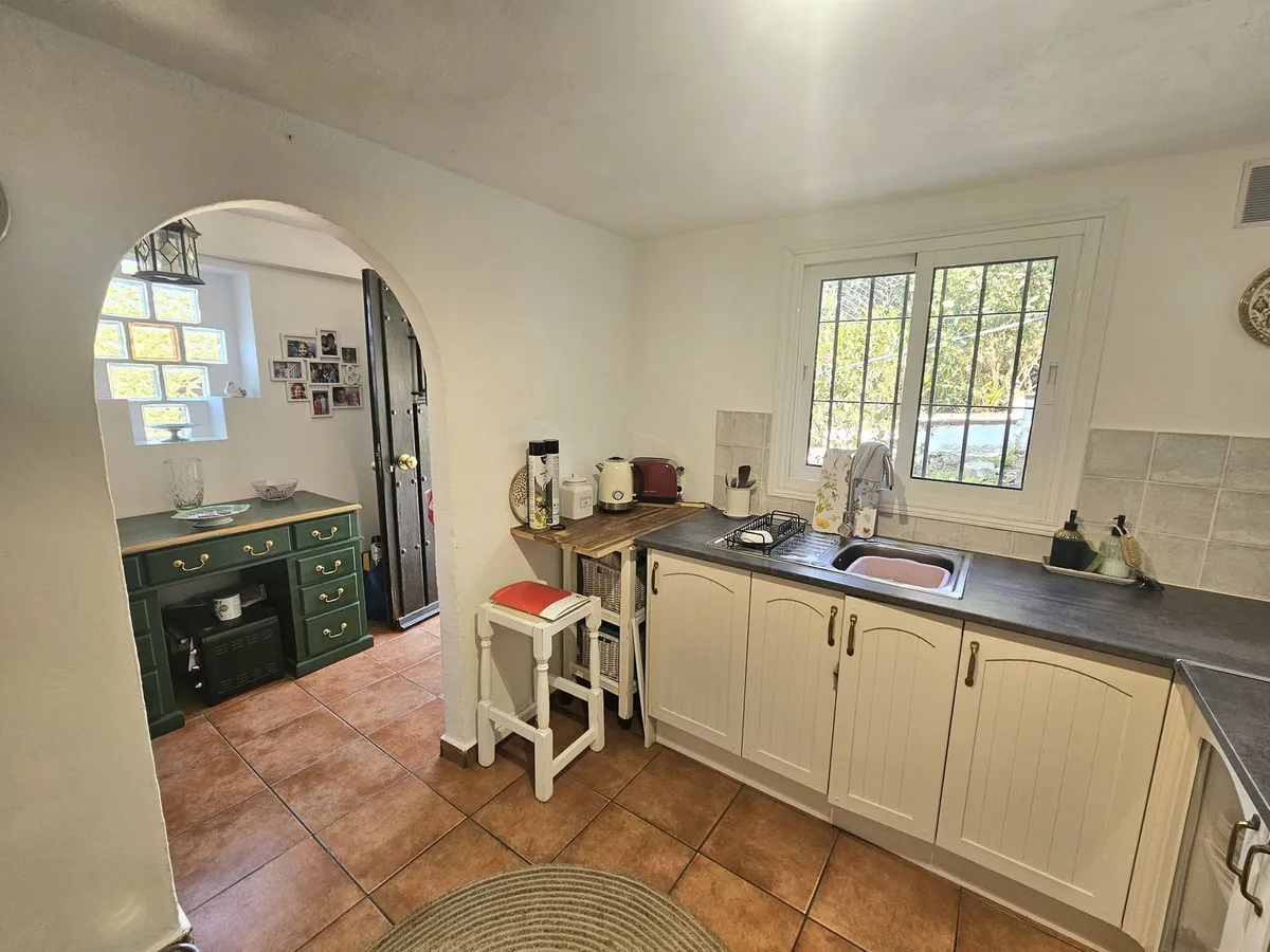 b6092c75-c063-461e-b814-d673074ee6a3