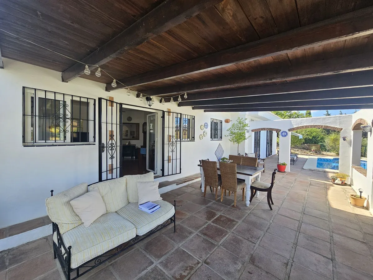 ff7cff2e-4810-4f5c-be0f-0a2d7a8263b6