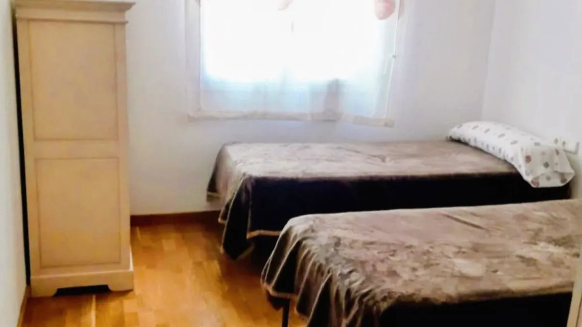 0d5ad7df-3684-4b12-a5f9-e99bfb736e06