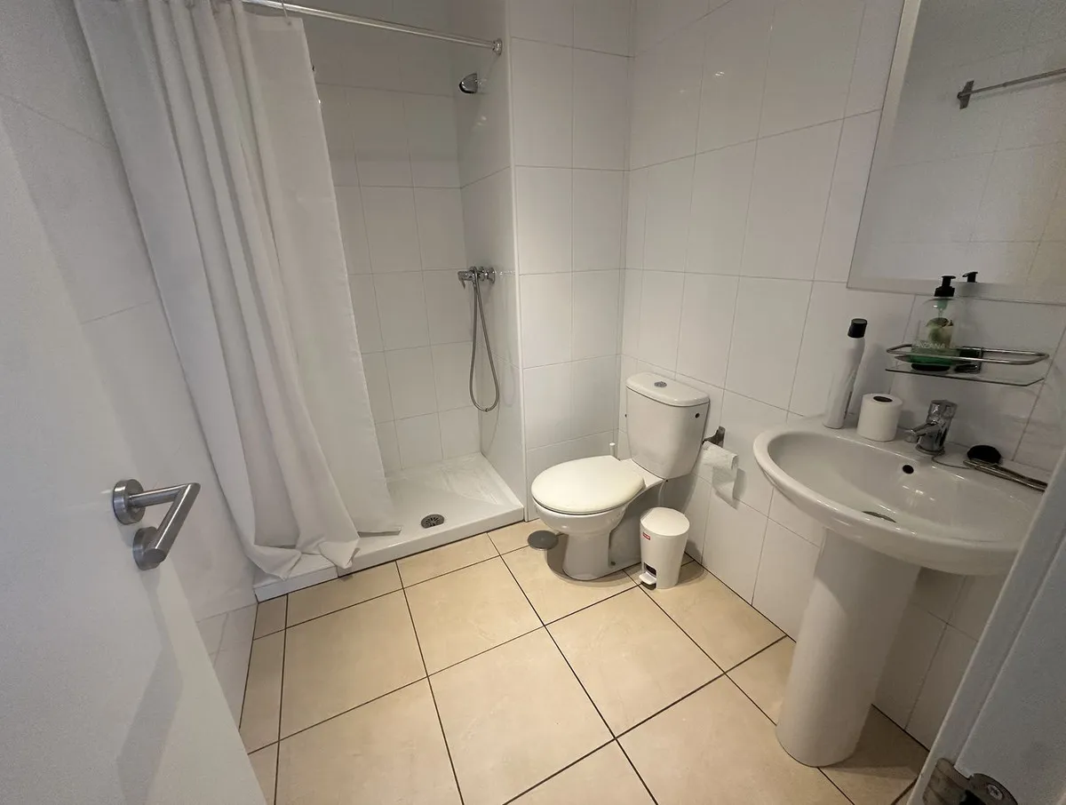 7a724298-396a-40d0-8de2-248added843c