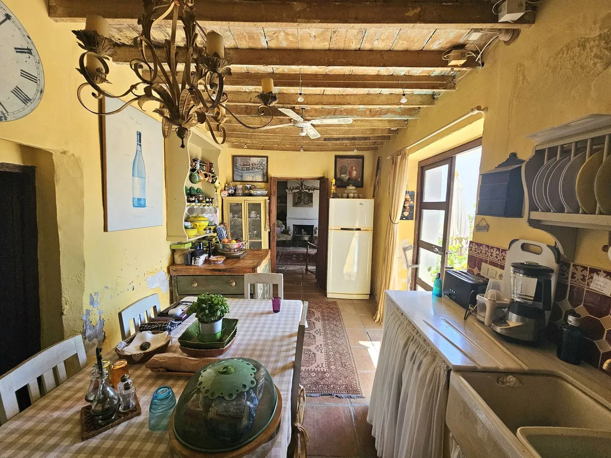 92eb1b77-1bad-4a99-a083-1204b4e2d79f