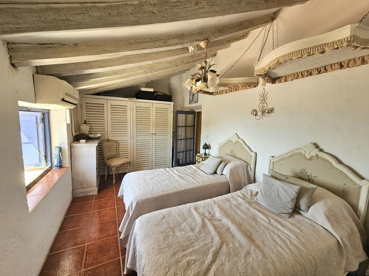 982556d3-80a1-401f-88bc-11dccb4dc706