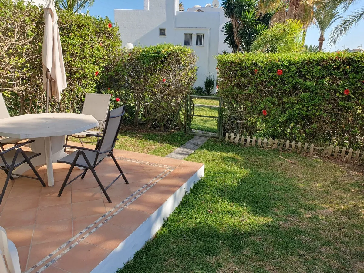 096b3d7d-ca31-478b-a437-e9b6138e1f40