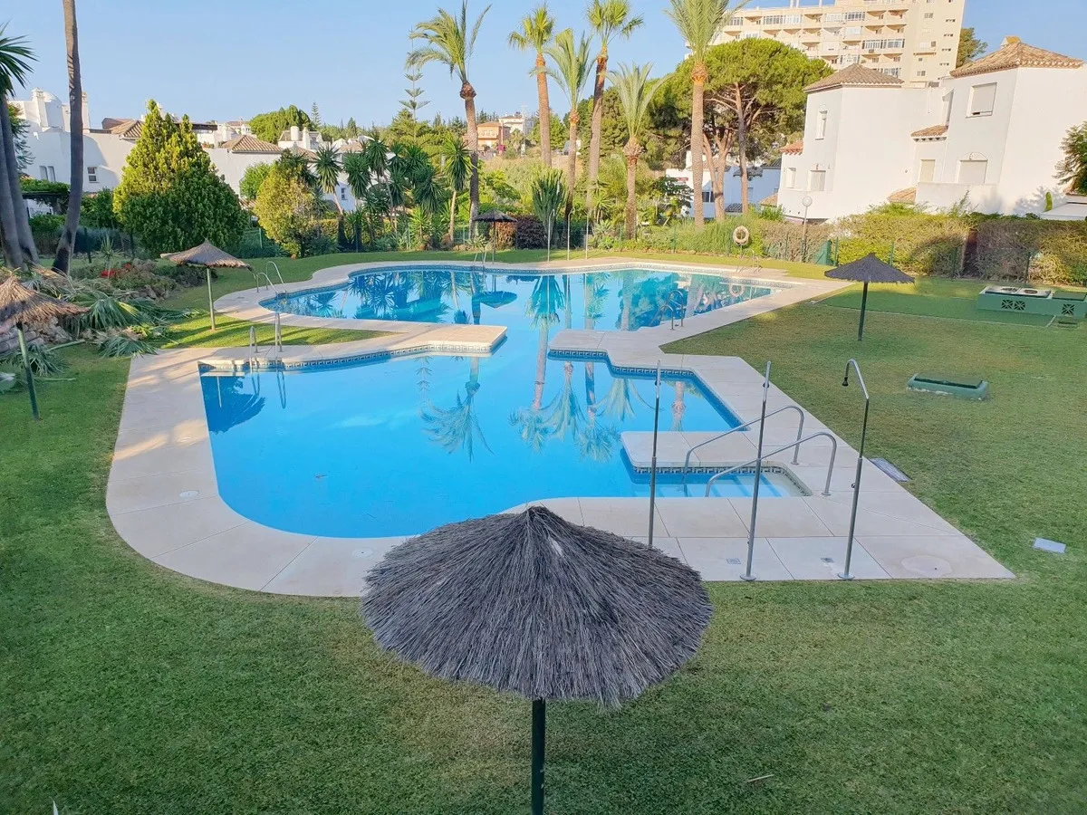 3af084ec-6ba8-476a-b6ac-b847063a4374