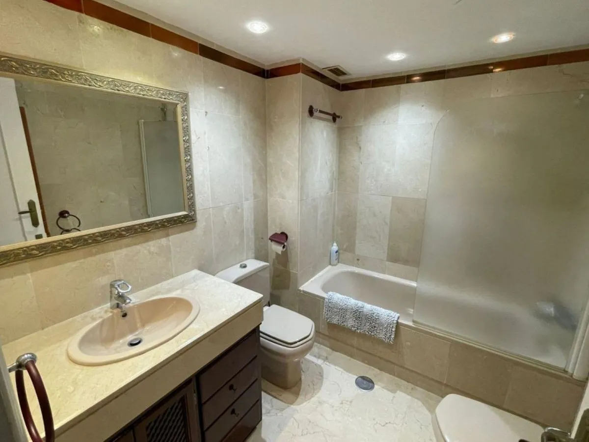 9efb1bf4-f1cc-485e-95a9-36a7cb4ae475