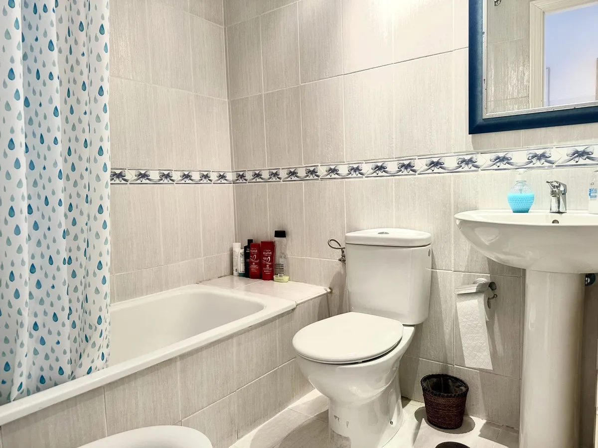 33cb7120-206f-45d3-91d2-898f3e3238c2