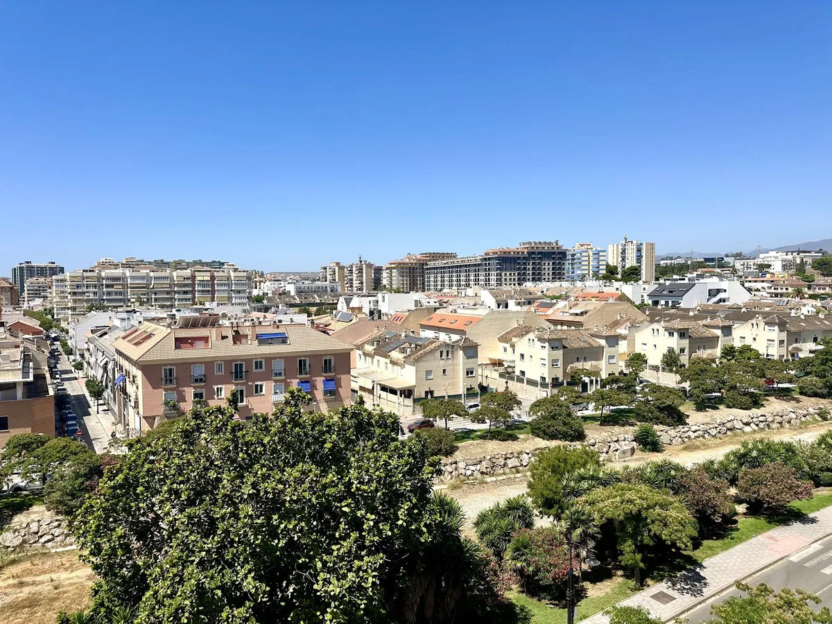 451d7870-e229-45a2-b637-162fab0685ec