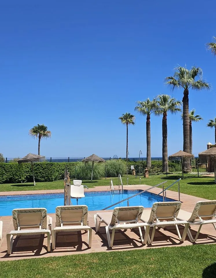 b6cbc9fc-4e77-4d92-aa9a-db049c4adce4