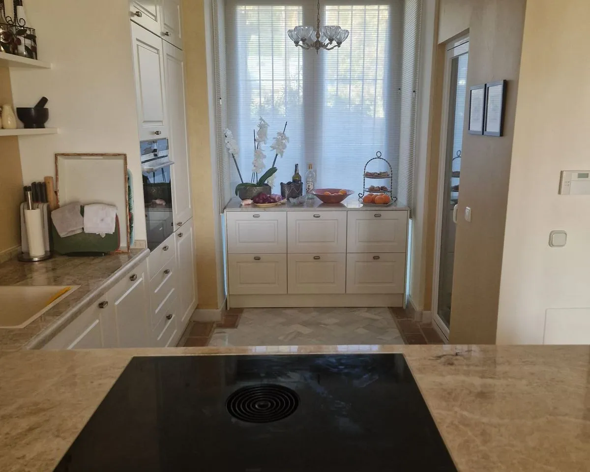 ca86b7a3-d314-47c4-83db-37cc5d5df1c5