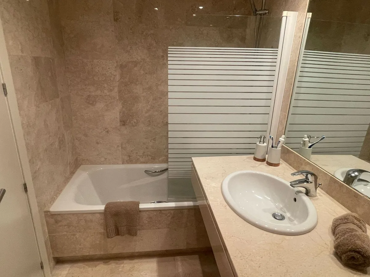 06e1938f-bd7a-4ec4-8d08-1e83875a7f69