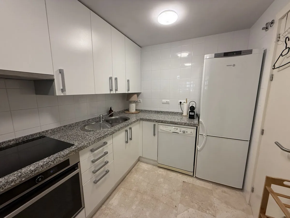 bf9fdce4-eefc-4ee0-896a-2660de6ec42e