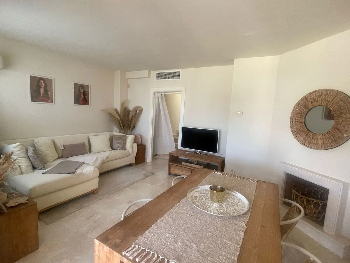 c0115d7d-27d6-43c5-bf8f-4e4a818a859a