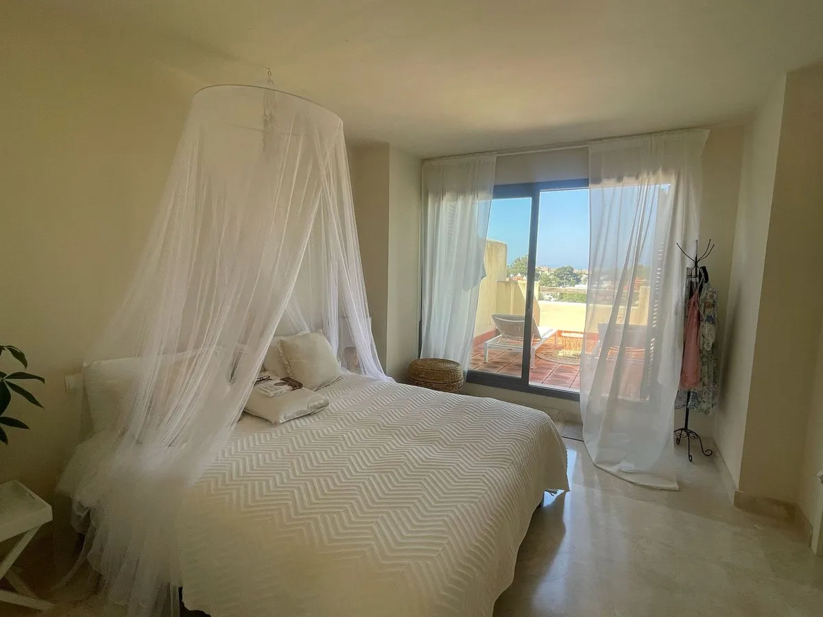 d8b90900-0e3d-4428-9e1a-bfa18cb9f549