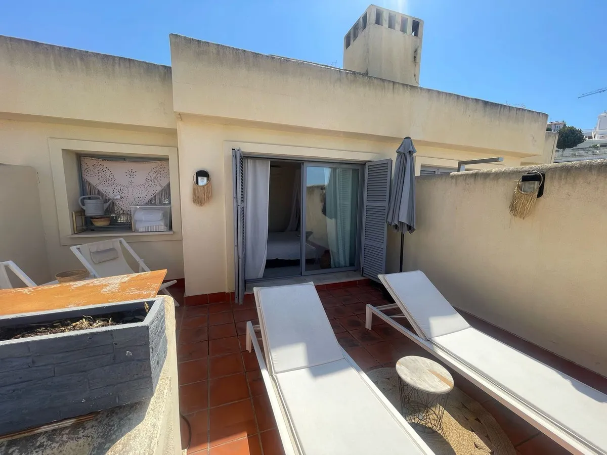 e49b55c9-ad12-48b1-adf4-5c0c4c721baa