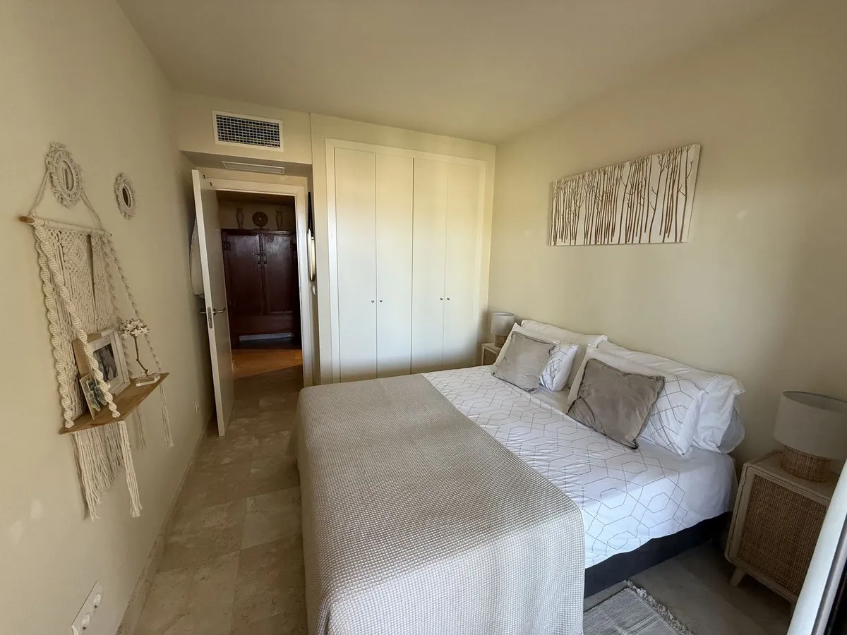 f8f0cadc-a0f4-4550-816e-9ebb56a92691