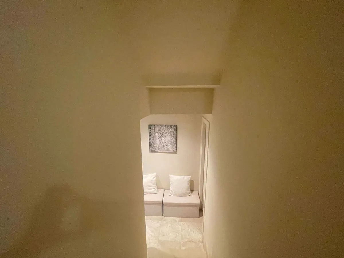 ff8a01e0-4c63-49b3-aba3-e93b6e97b95f