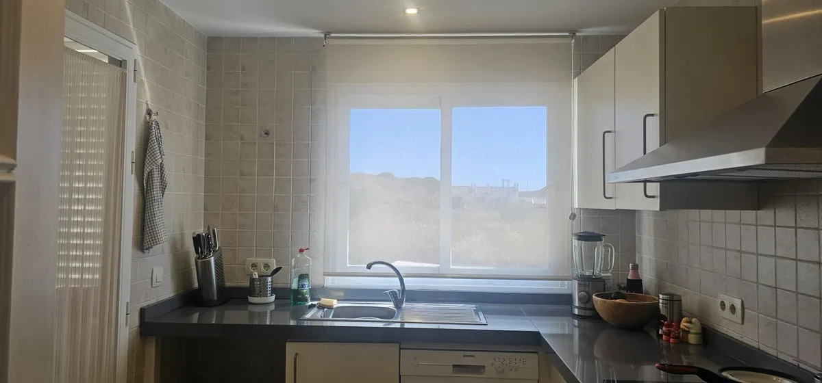 97211593-4bbc-493e-9d70-26a4cd17ae01