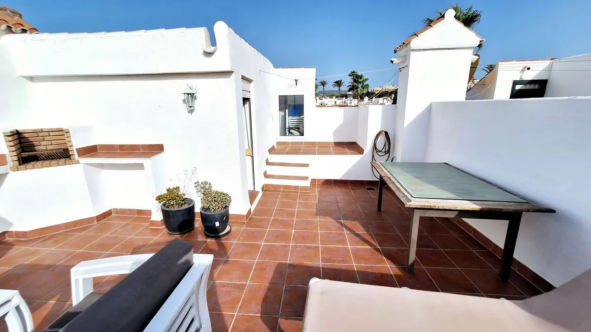 23f6d16e-2565-47e7-a7d3-c888eaf4baf1