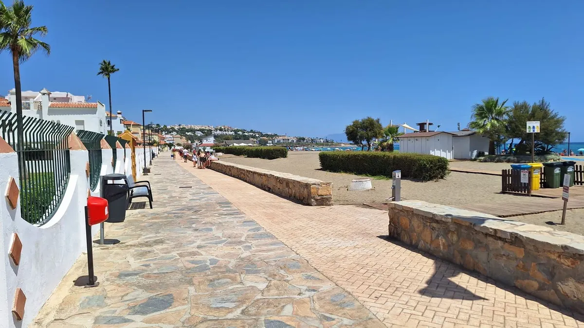 7dbabda9-827f-40f2-873e-e449db2c2cc6