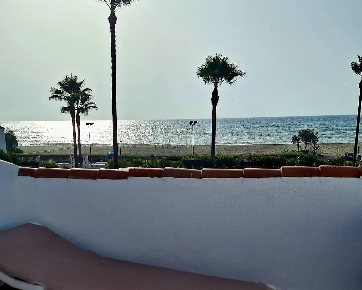 dfab5d47-76d0-4a2e-a897-37125bdf03c7