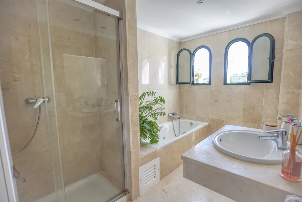 65938c6f-b130-4940-9740-f895cb60574c