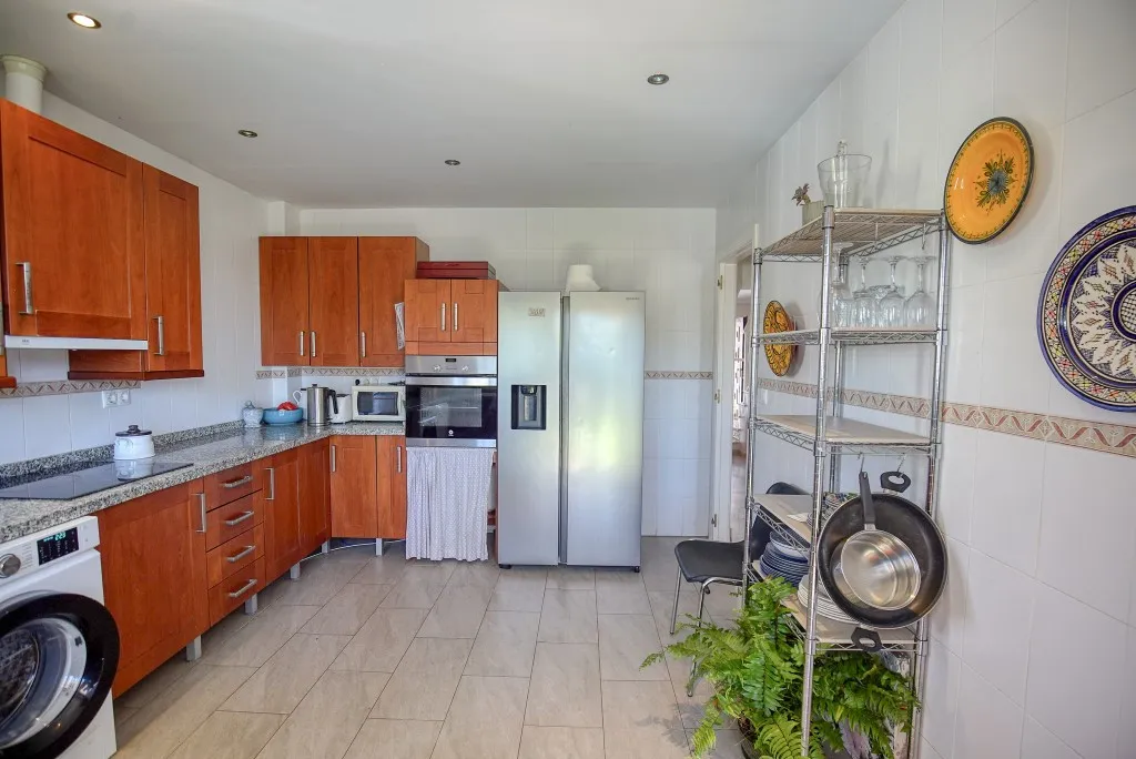 b8f265c6-dd57-4e89-ac5d-37d4c6f4b94b