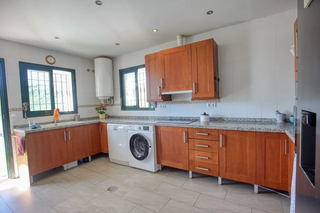 e7eadf54-c2a1-4adc-9cc7-bc9b689036a6