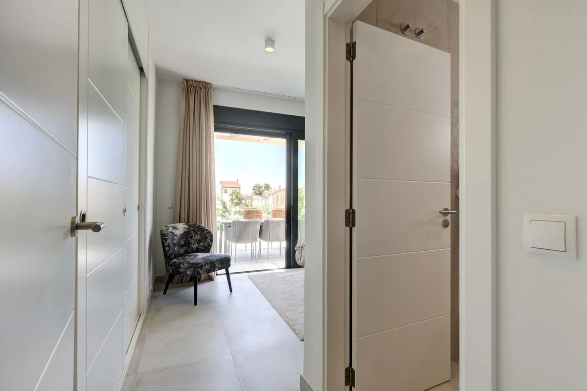 25d87892-f7c0-4e85-a645-aad919273005