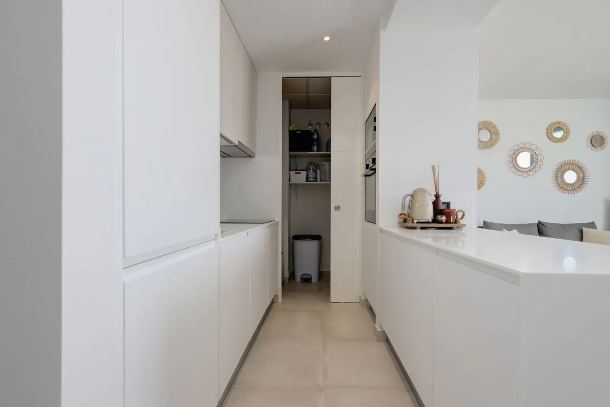 27358f39-fd47-4118-8b35-2c170af97627