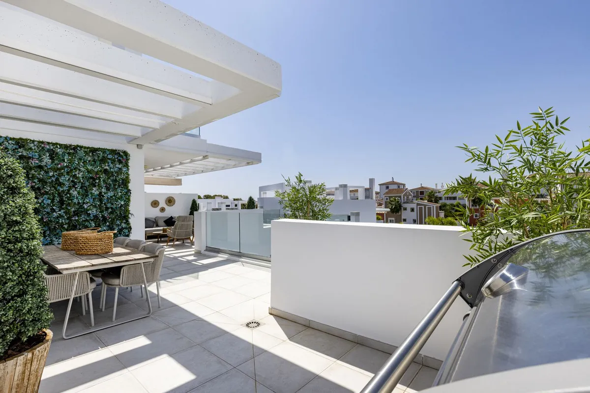 6c186328-4c04-418e-b6ec-d257c07ad4c9