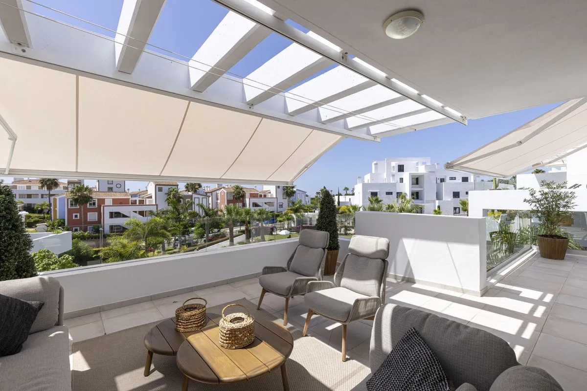 8455cbb1-19a4-4651-a932-bcde731e64b1