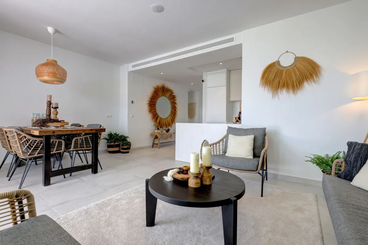 9ea2a793-9cfd-48f1-aa4c-bc32f994b318