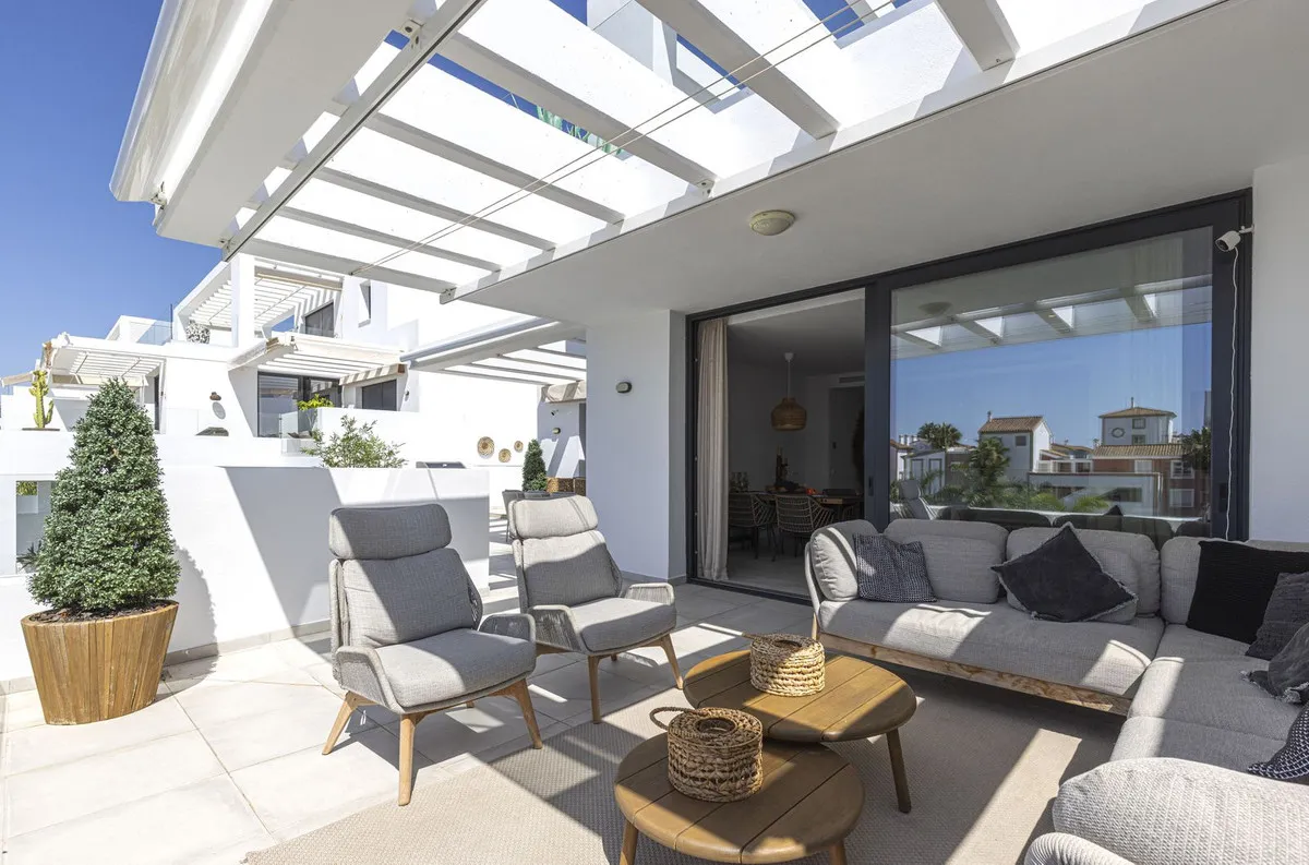 b4885e70-e976-4f27-8425-722281cbec93