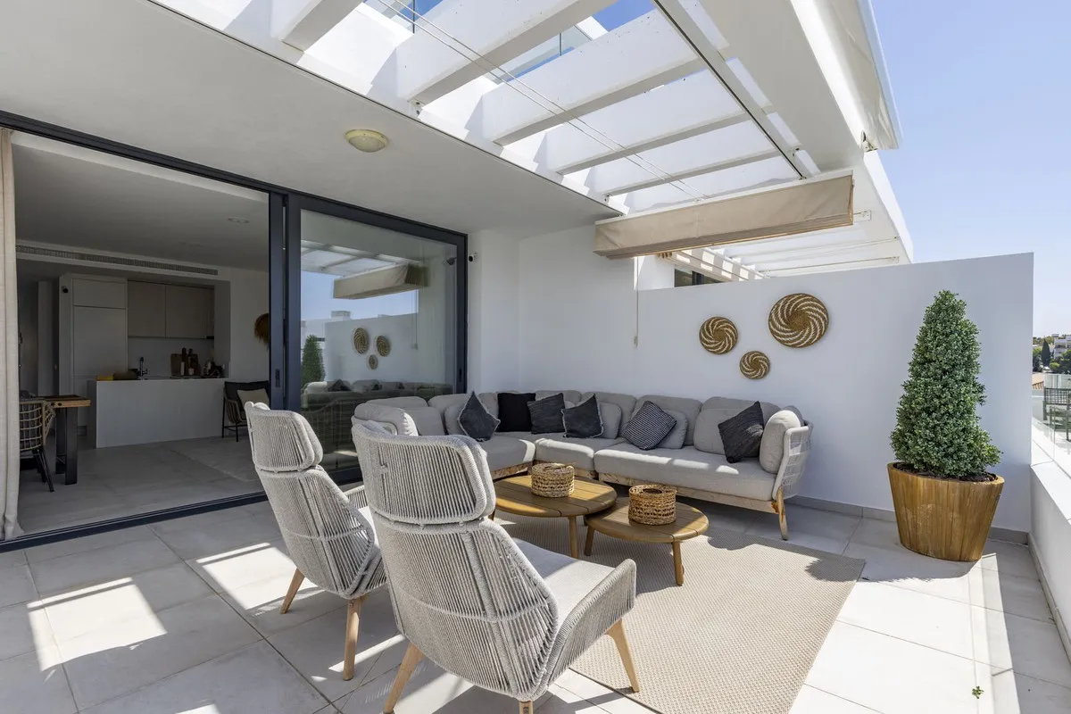 f2908ef0-7973-4a26-a7ee-d20796508d74