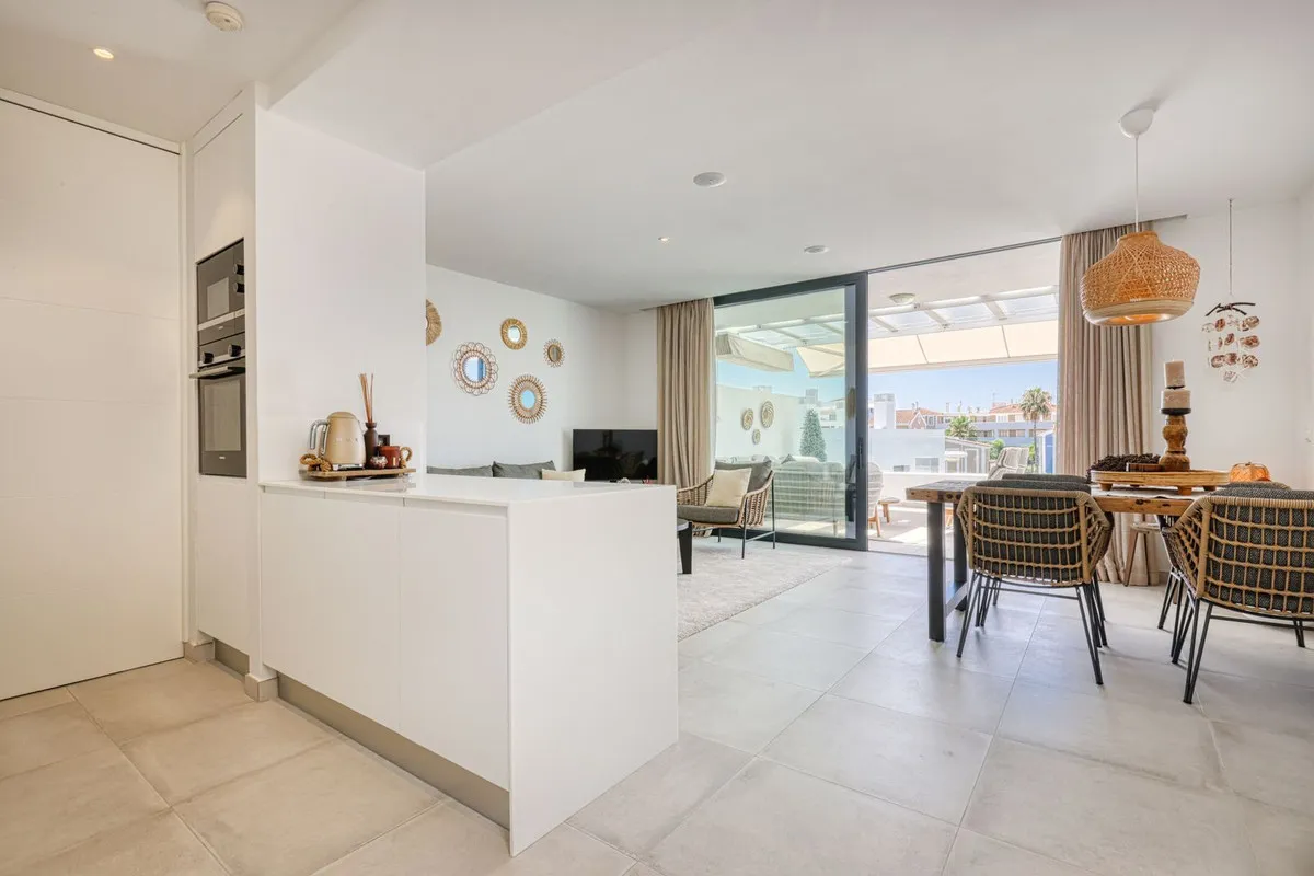 fe222468-a4f2-42cc-872f-e34f2c60c127