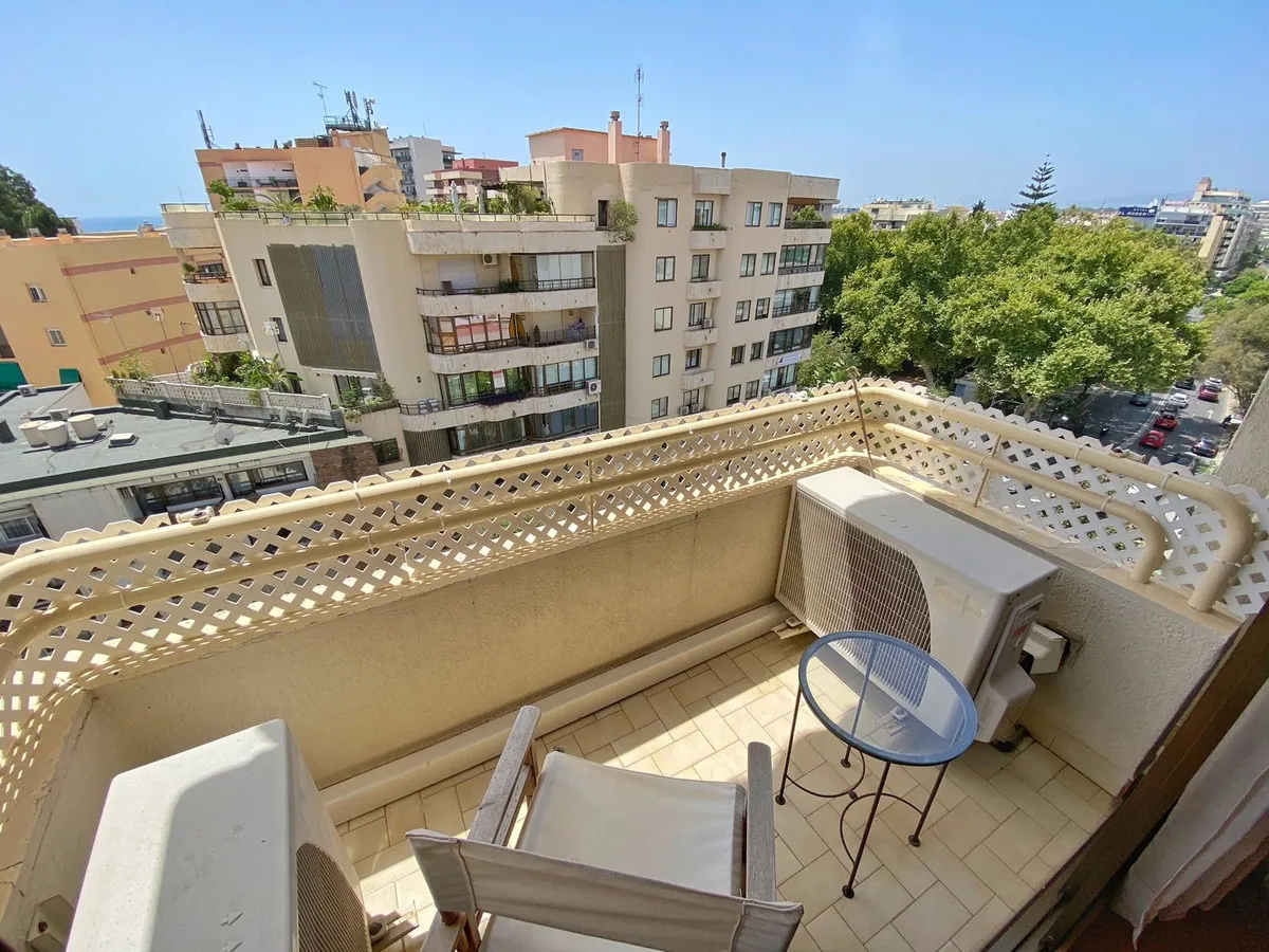 4d92d832-d8f5-4904-89f3-a711acec8cbf