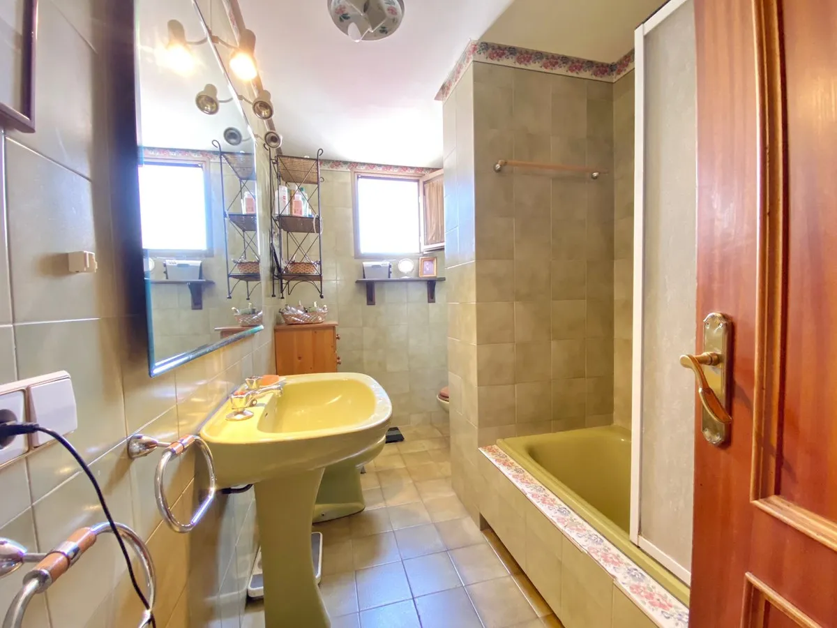 fbc65e41-378c-41fa-b841-858d920344bd