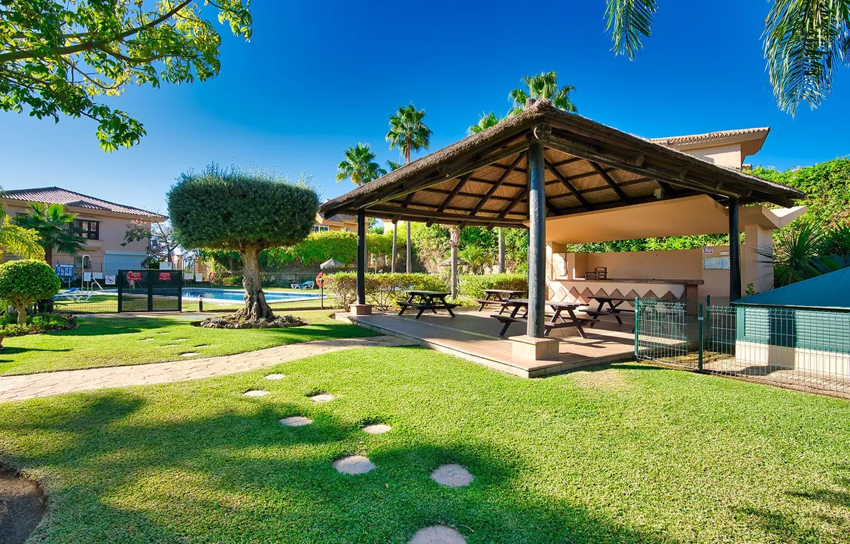 3cc19978-e7c8-41a7-9a23-8e42ac7b53c1