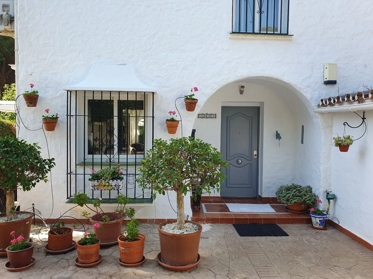 1bd0433e-9a2b-4a33-841d-35a8fc6d70e9