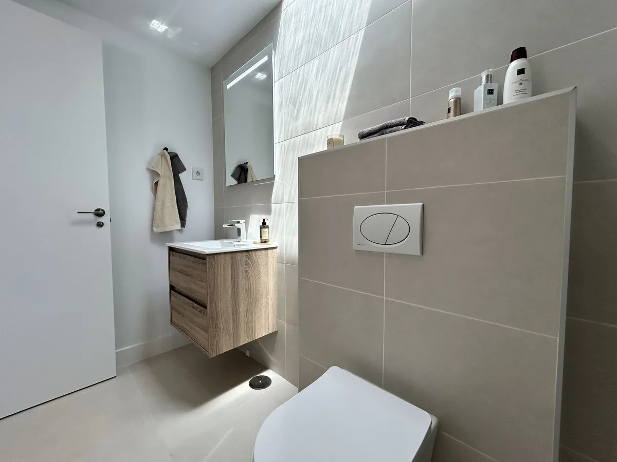 0421981c-b89d-4244-b438-78adfedfd12b