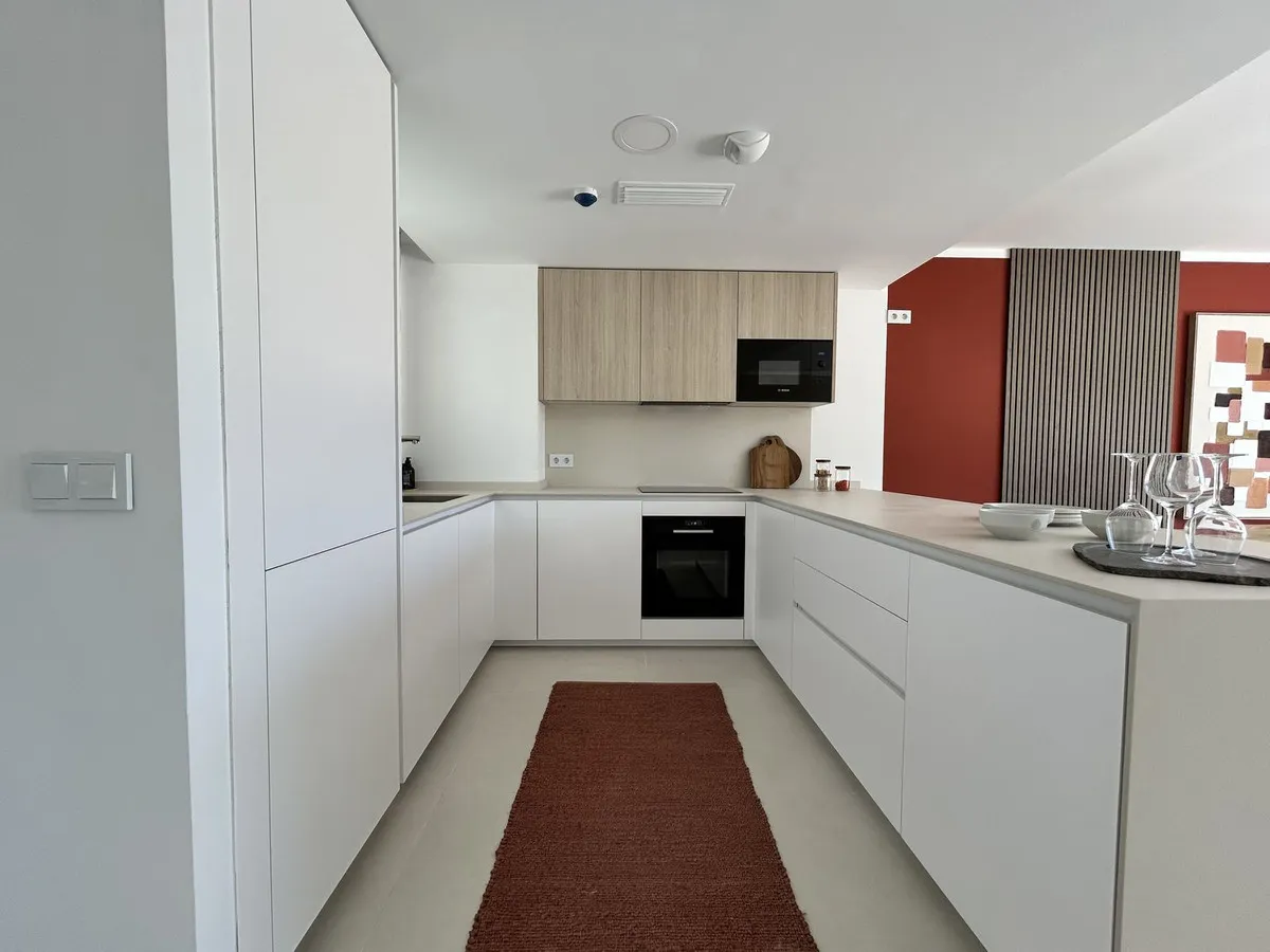 c53711e3-b383-460b-8d37-e70e8e0a667d