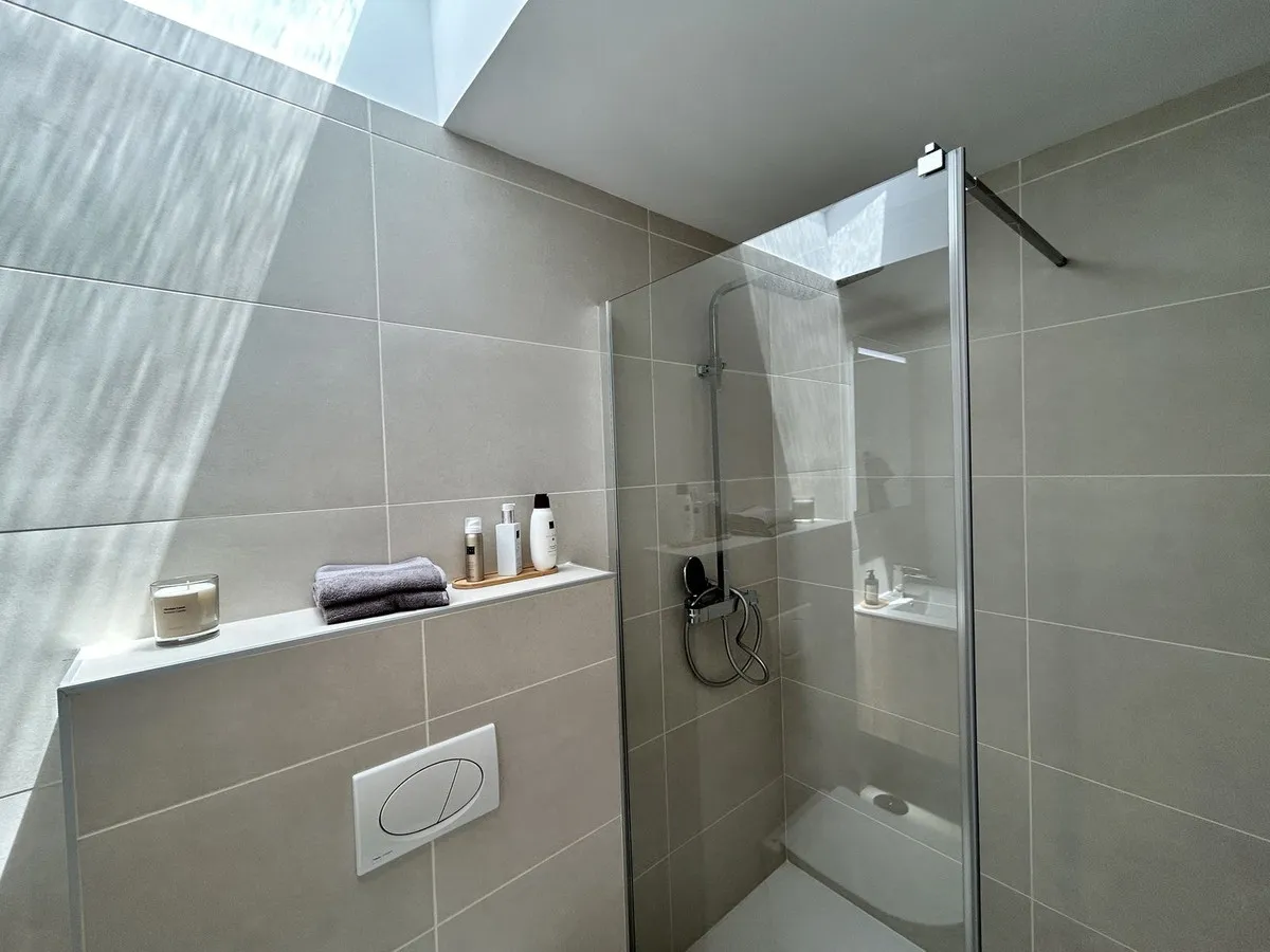 d06c0a14-dbd1-4364-9732-3937e3c19e13