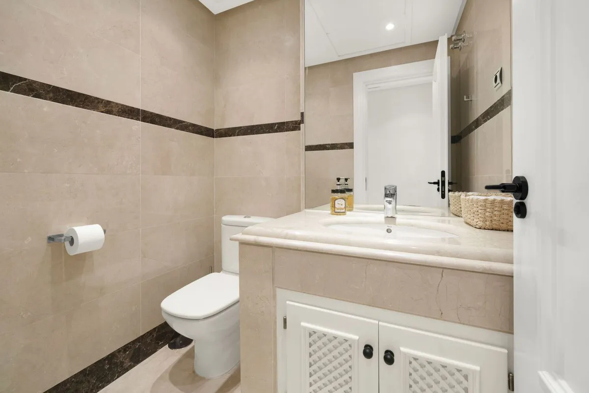 424da3e3-a092-4bdc-88d5-76a2d0f5973e