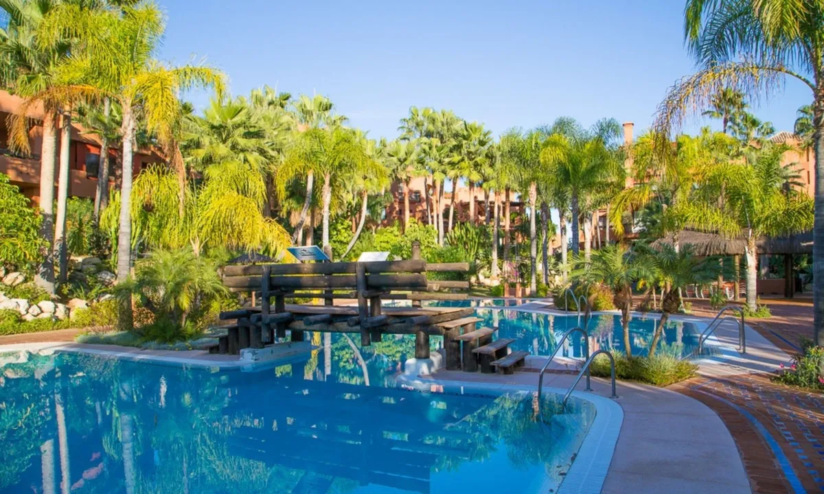 9d15cfed-d219-4982-a4b5-73592eaed438