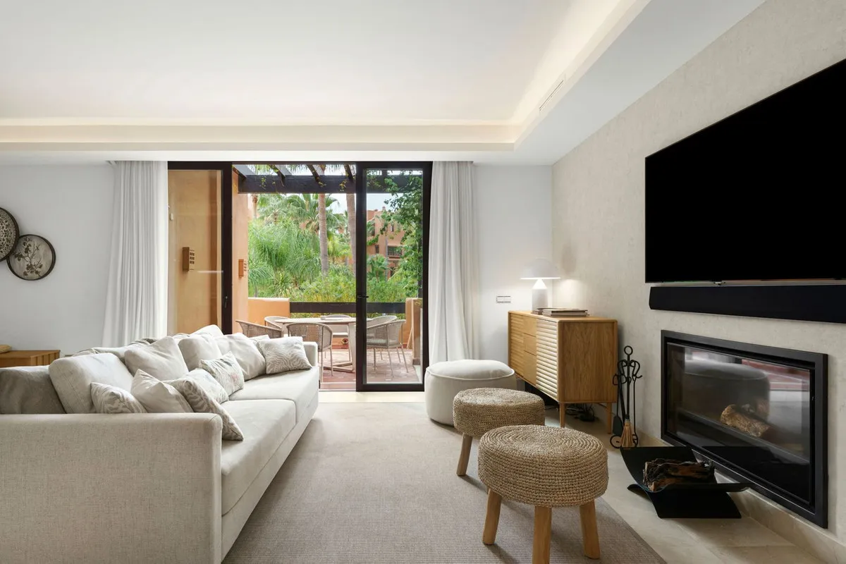 c5000b41-eb81-452d-8719-fa3fd49fc1fe