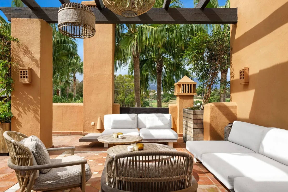 d02bc8d9-44d0-4fb7-bb47-f307037aae7c