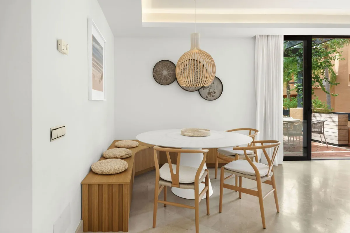 f901eb86-fae4-414a-95f7-b22b5b531d6d