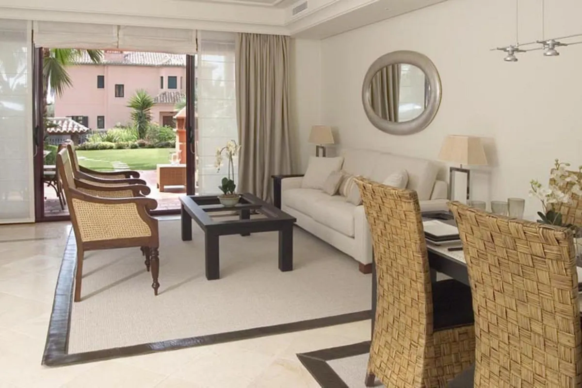 d4d6ff4d-57fc-41f1-abaa-30f1f769fd76