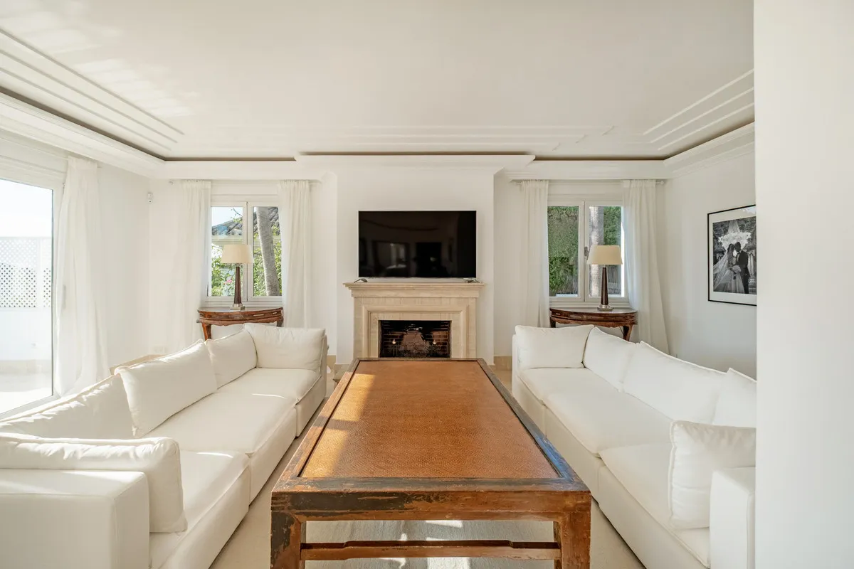 cd670005-7ede-4164-b6ca-29f9f80ac2da